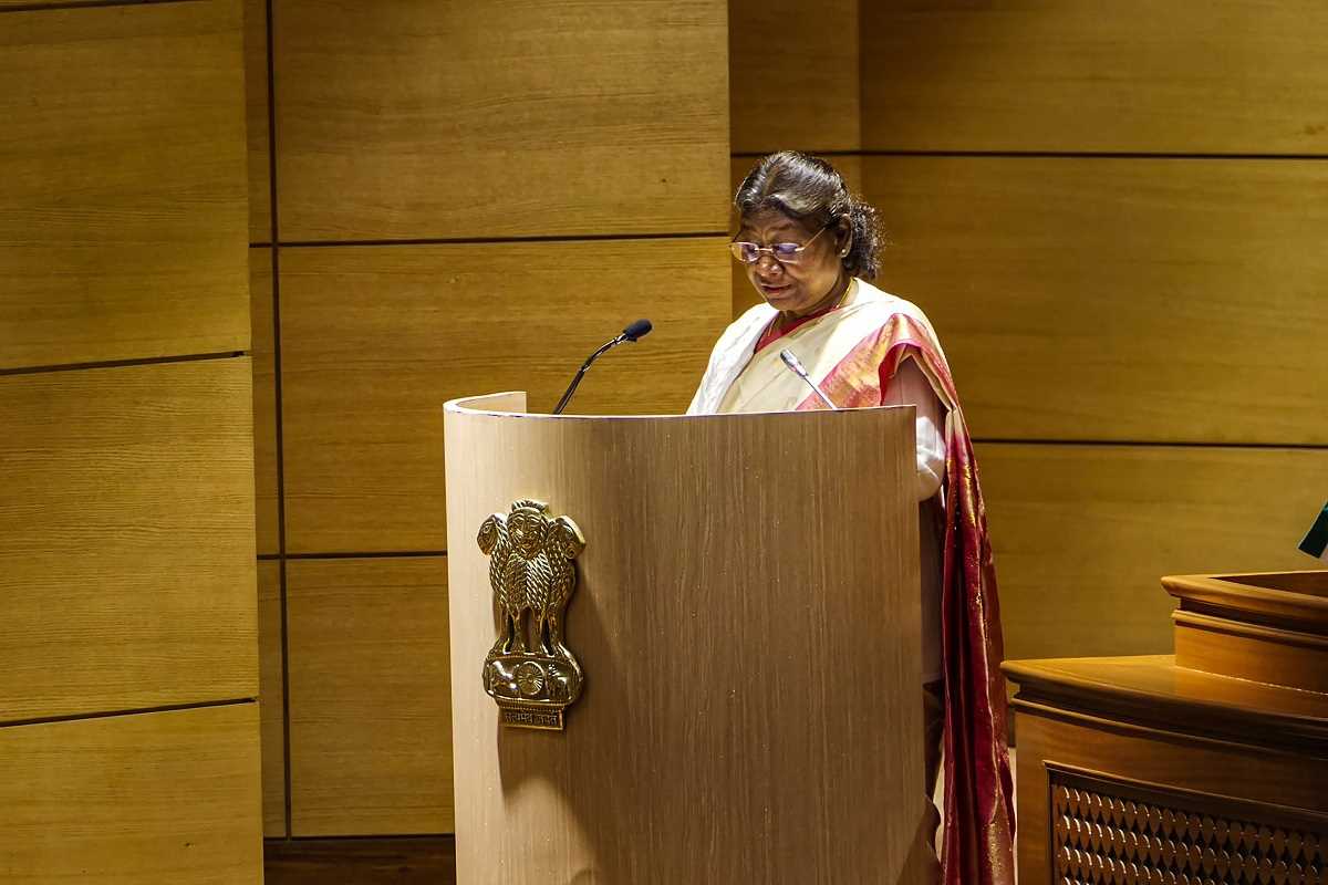 अनुशासन और मर्यादा संसदीय प्रणाली की पहचान : मुर्मू